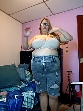 EllisW8 online show from February 1, 11:25 pm