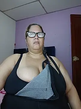 EllisW8 online show from May 27, 10:33 am