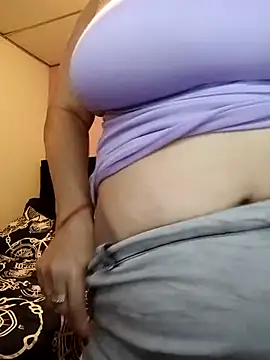 EllisW8 online show from April 30, 10:44 am