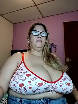 EllisW8 online show from March 19, 11:38 pm