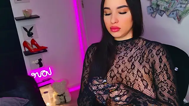 Snapshot of MissAmeliaa chatting on May 14, 11:40 am MissAmeliaa online show from May 14, 11:40 am