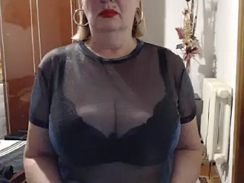 Secretfox online show from October 18, 4:36 am