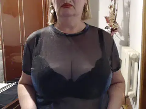 Secretfox online show from October 17, 4:27 am