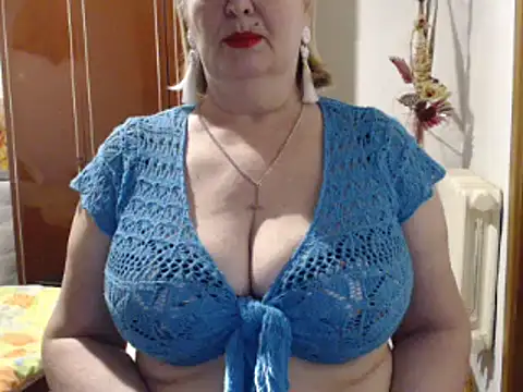 Secretfox online show from March 21, 3:35 pm