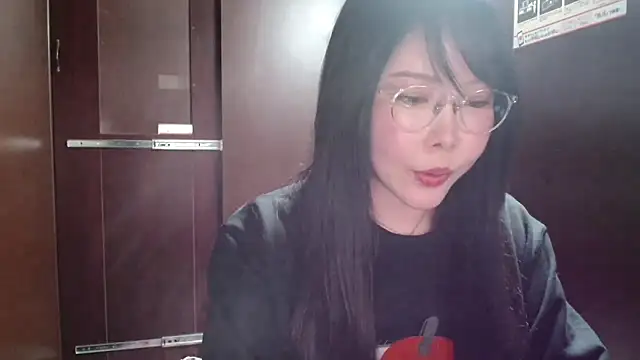 NATINATU252525 online show from April 24, 1:02 pm