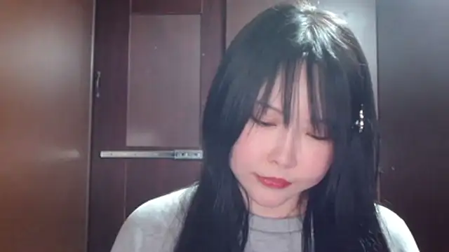 NATINATU252525 online show from April 19, 1:12 pm