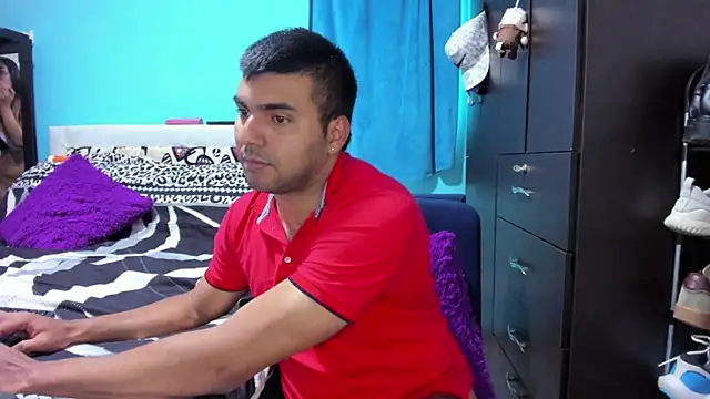 2ScarletandRyan8 online show from May 26, 3:21 pm