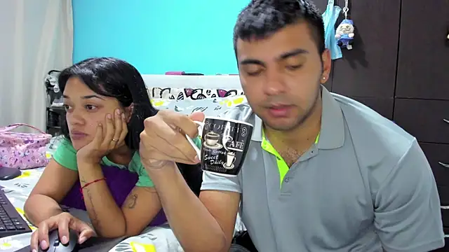 2ScarletandRyan8 online show from April 4, 10:00 am