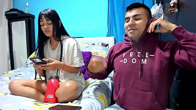 2ScarletandRyan8 online show from May 12, 9:04 am