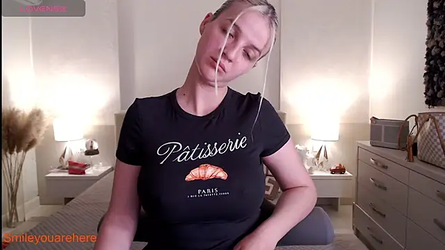 Smileyouarehere online show from April 7, 7:26 pm