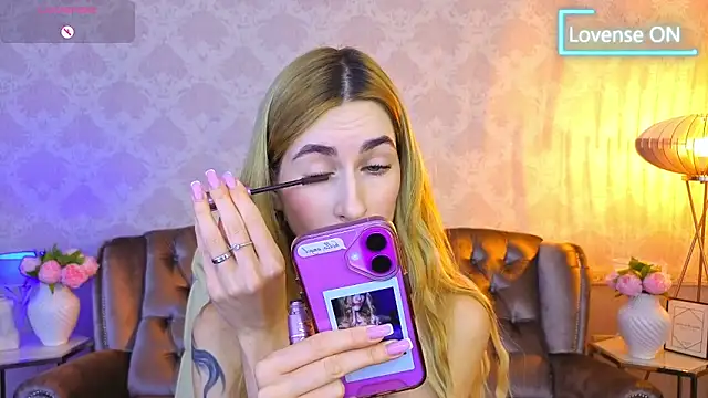 Sexy Lava online show from November 5, 7:00 am