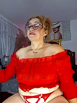 Snapshot of evelin_hott chatting on February 23, 1:35 am evelin hott online show from February 23, 1:35 am