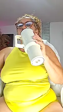 evelin hott online show from December 4, 3:38 am