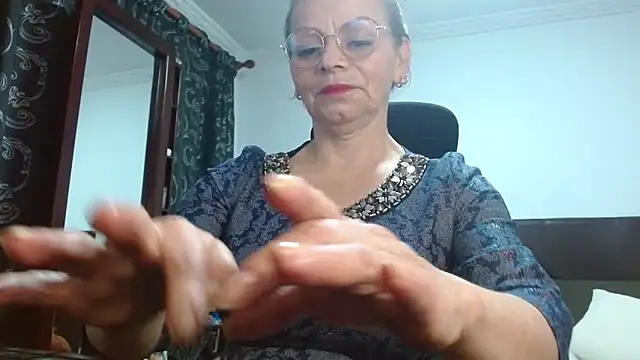 asleycavta online show from November 26, 11:49 pm