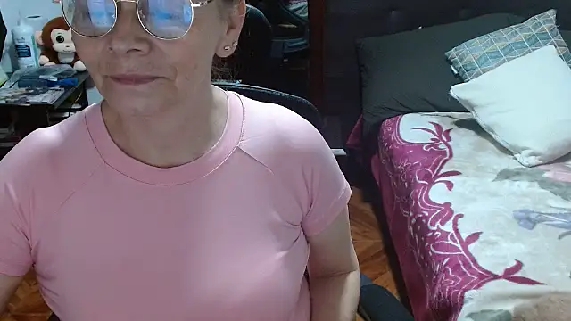 Snapshot of asleycavta chatting on September 14, 2:12 am asleycavta online show from September 14, 2:12 am