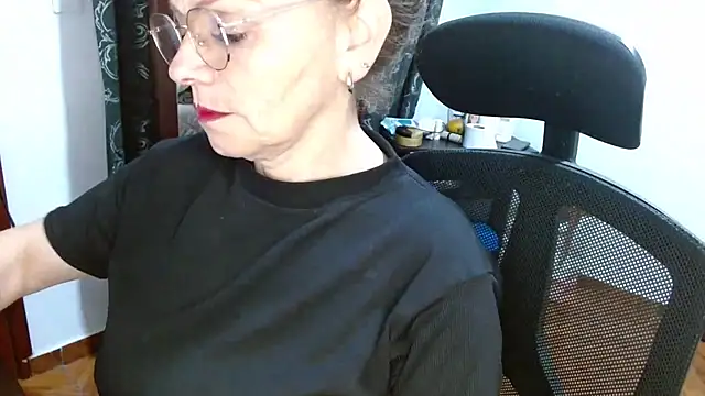 asleycavta online show from November 18, 2:27 am