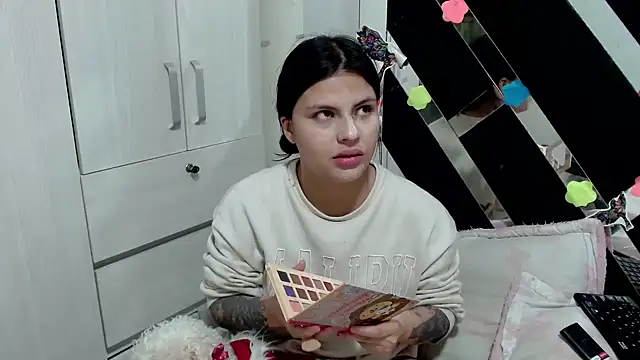 katery wok11 online show from November 26, 6:30 pm