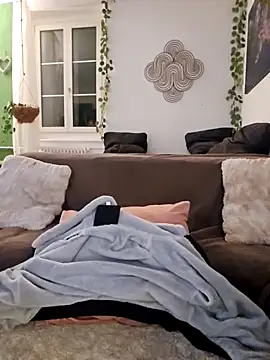 Snapshot of Mia_Railey chatting on January 17, 10:56 pm Mia Railey online show from January 17, 10:56 pm