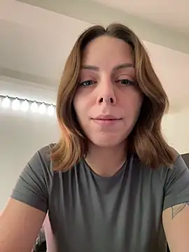 Mia Railey online show from March 11, 2:33 pm