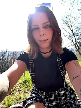 Mia Railey online show from March 19, 2:39 pm