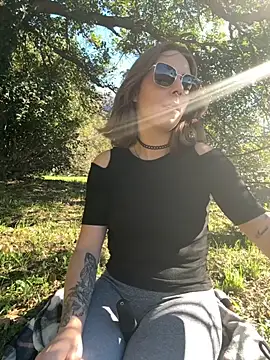 Snapshot of Mia_Railey chatting on October 24, 1:10 pm Mia Railey online show from October 24, 1:10 pm