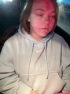 Snapshot of 6Cum_Slut_Velma9 chatting on December 17, 10:04 pm 6Cum Slut Velma9 online show from December 17, 10:04 pm