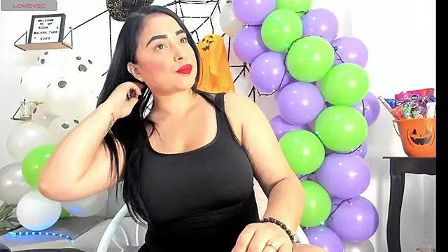Snapshot of alana-then chatting on October 20, 8:53 pm alana-then online show from October 20, 8:53 pm