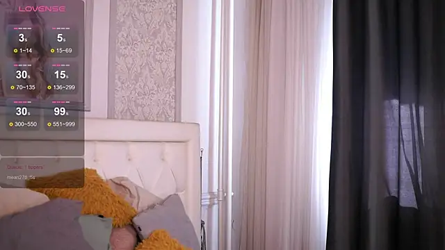 Snapshot of Adelyn_Chase chatting on October 29, 10:14 am Adelyn Chase online show from October 29, 10:14 am