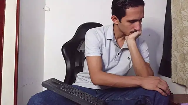 HomeAloneK online show from February 9, 7:12 pm