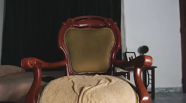 Snapshot of HomeAloneK chatting on February 20, 11:10 pm HomeAloneK online show from February 20, 11:10 pm
