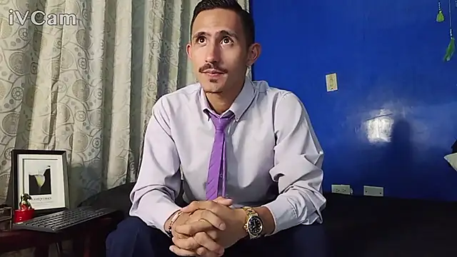 HomeAloneK online show from November 13, 7:29 pm