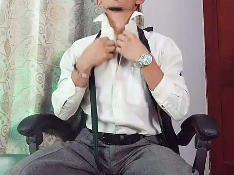 HomeAloneK online show from May 26, 7:56 pm