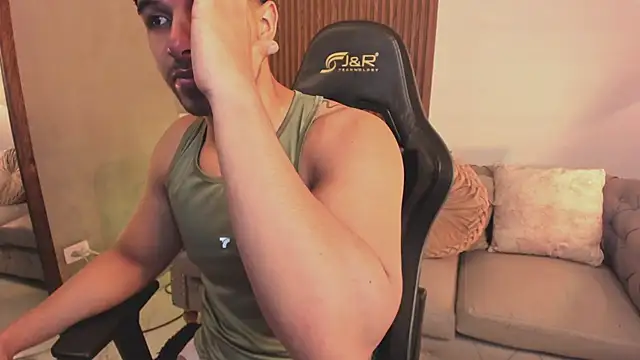 liam collins21 online show from February 11, 11:32 am