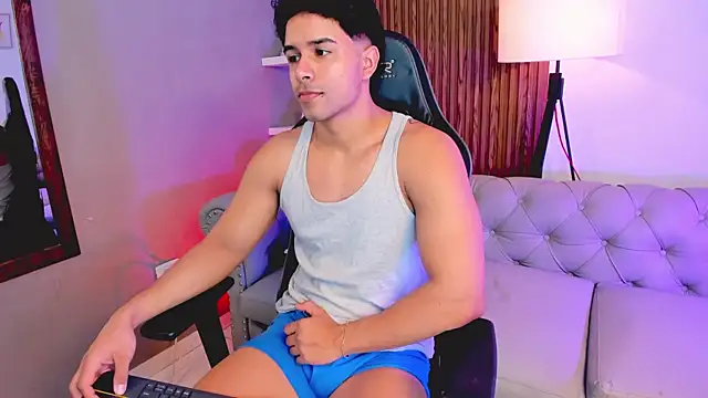 liam collins21 online show from November 22, 12:04 pm