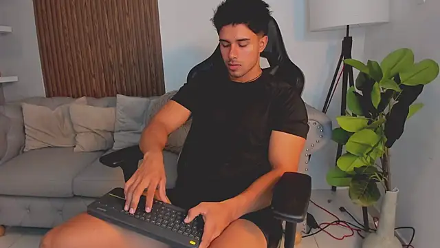 liam collins21 online show from October 1, 11:58 am