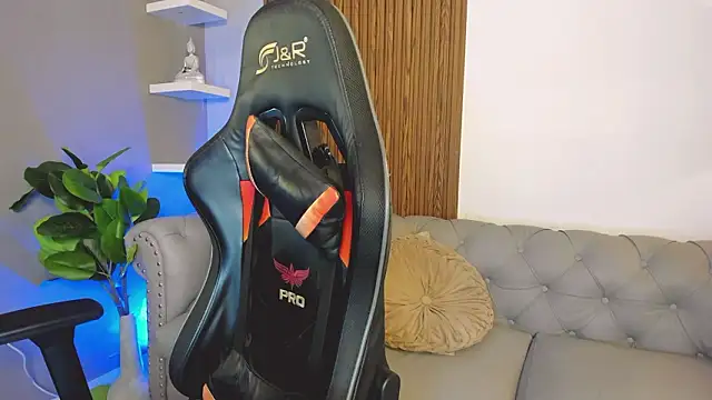 liam collins21 online show from March 13, 11:48 am