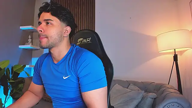 liam collins21 online show from March 7, 11:38 am