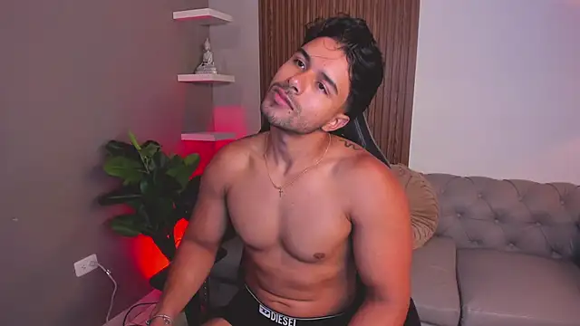 liam collins21 online show from April 21, 11:50 am