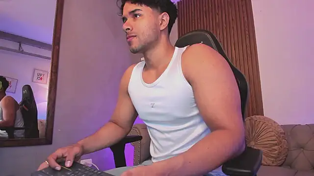 liam collins21 online show from February 10, 11:42 am