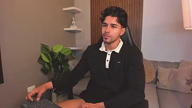 liam collins21 online show from March 26, 11:30 am