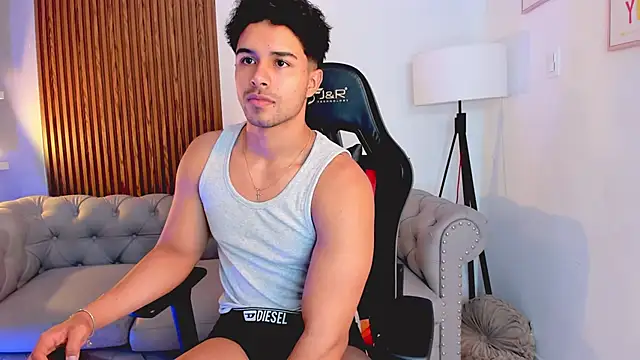 liam collins21 online show from October 31, 12:02 pm