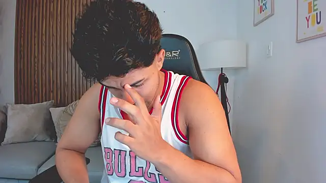 liam collins21 online show from October 28, 11:42 am