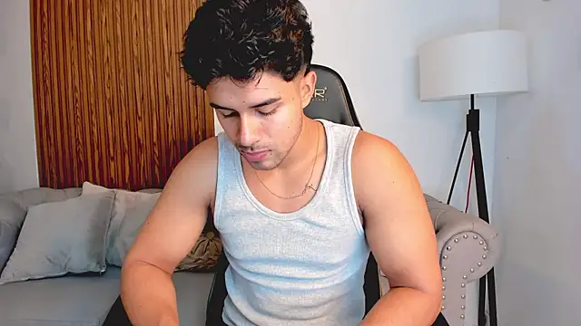 liam collins21 online show from November 5, 11:57 am