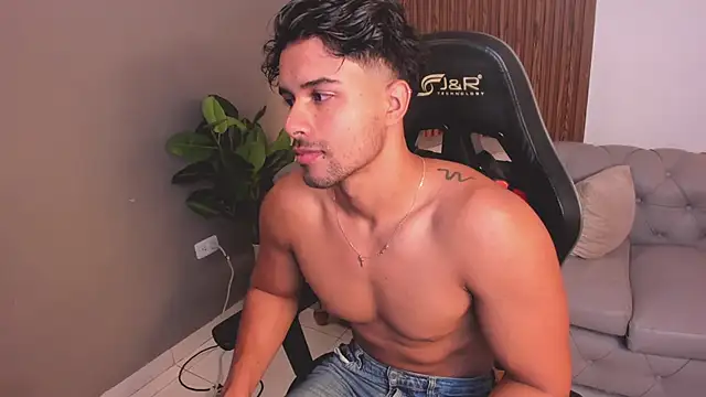 liam collins21 online show from April 30, 11:50 am