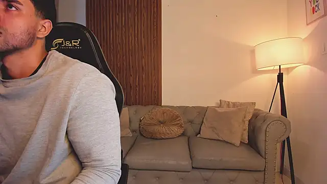 liam collins21 online show from March 15, 11:39 am