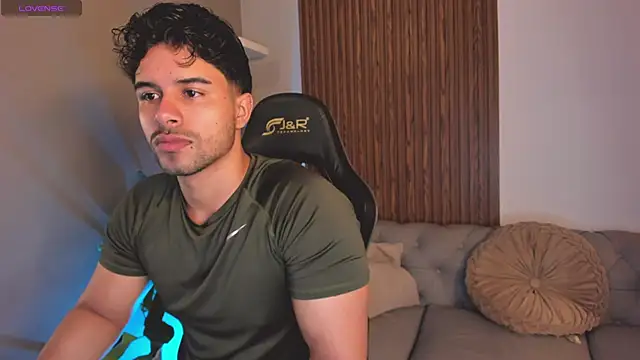 liam collins21 online show from March 8, 11:57 am