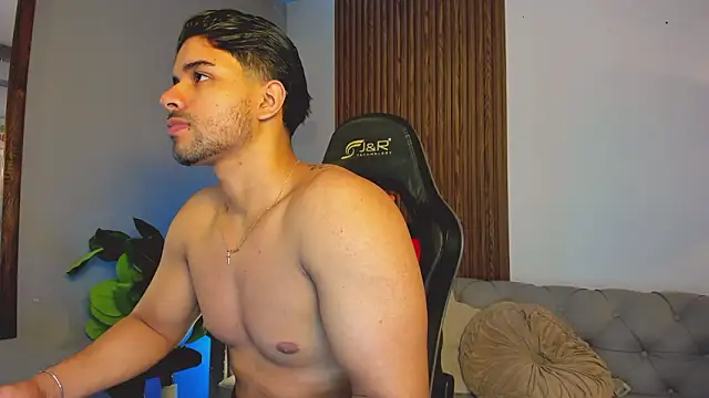 liam collins21 online show from March 11, 11:37 am