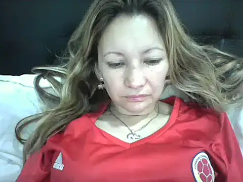 Snapshot of Paulita_x3 chatting on May 11, 11:33 am Paulita x3 online show from May 11, 11:33 am