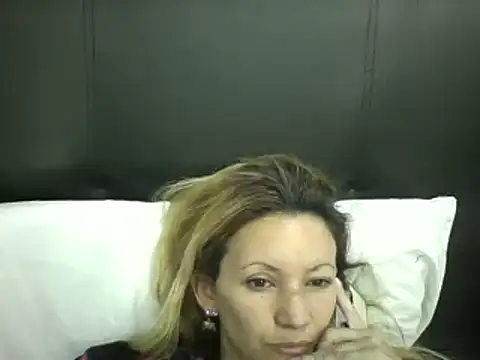 Snapshot of Paulita_x3 chatting on April 22, 11:39 am Paulita x3 online show from April 22, 11:39 am