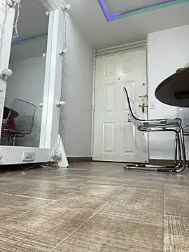 Snapshot of Lexa_queen chatting on February 28, 3:17 am Lexa queen online show from February 28, 3:17 am